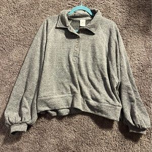 Women’s grey baggy sweater size Small. By Together